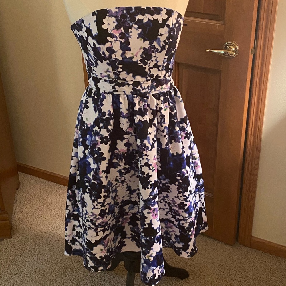 Express floral strapless dress